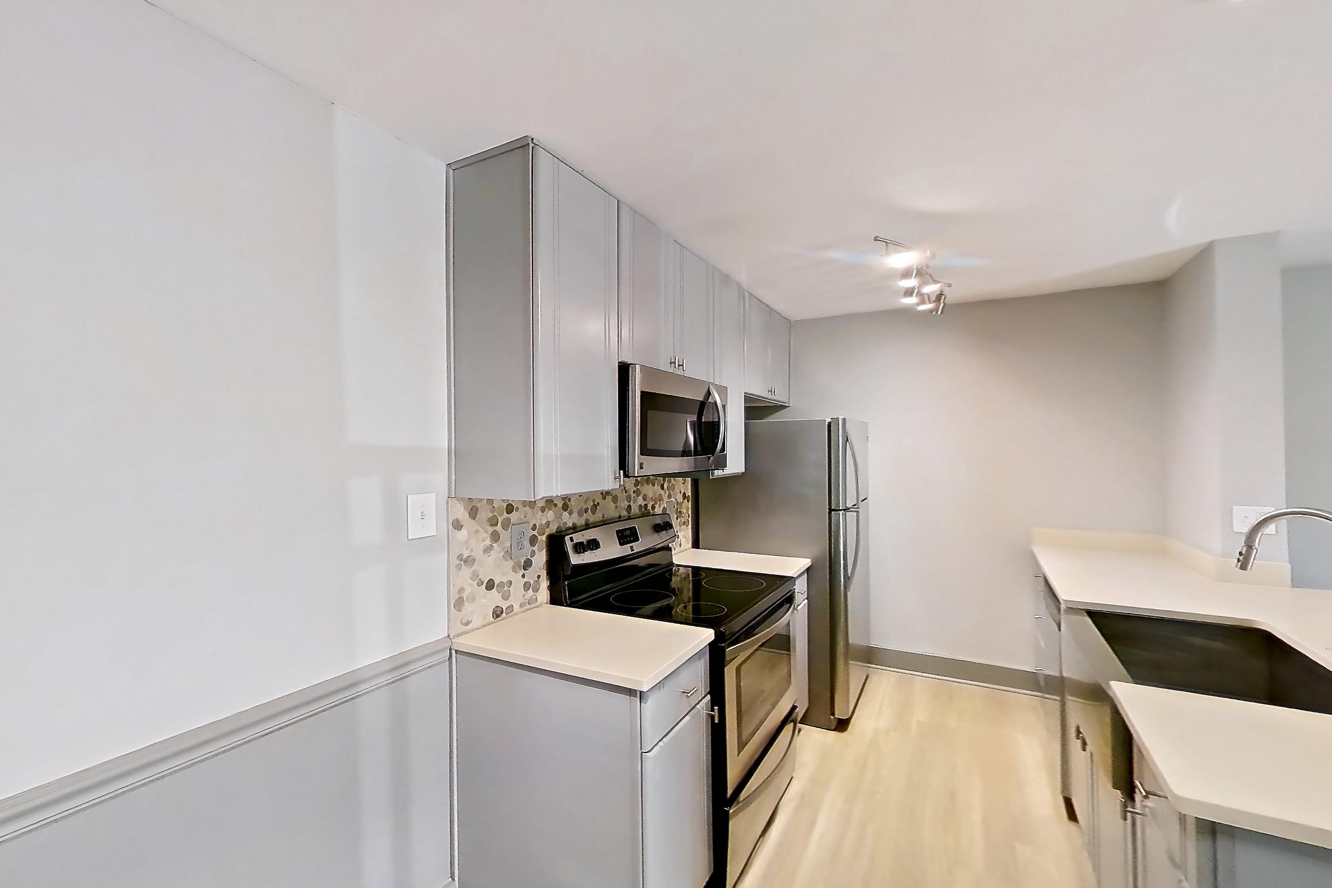 DINING ROOM (representative of this floor plan)