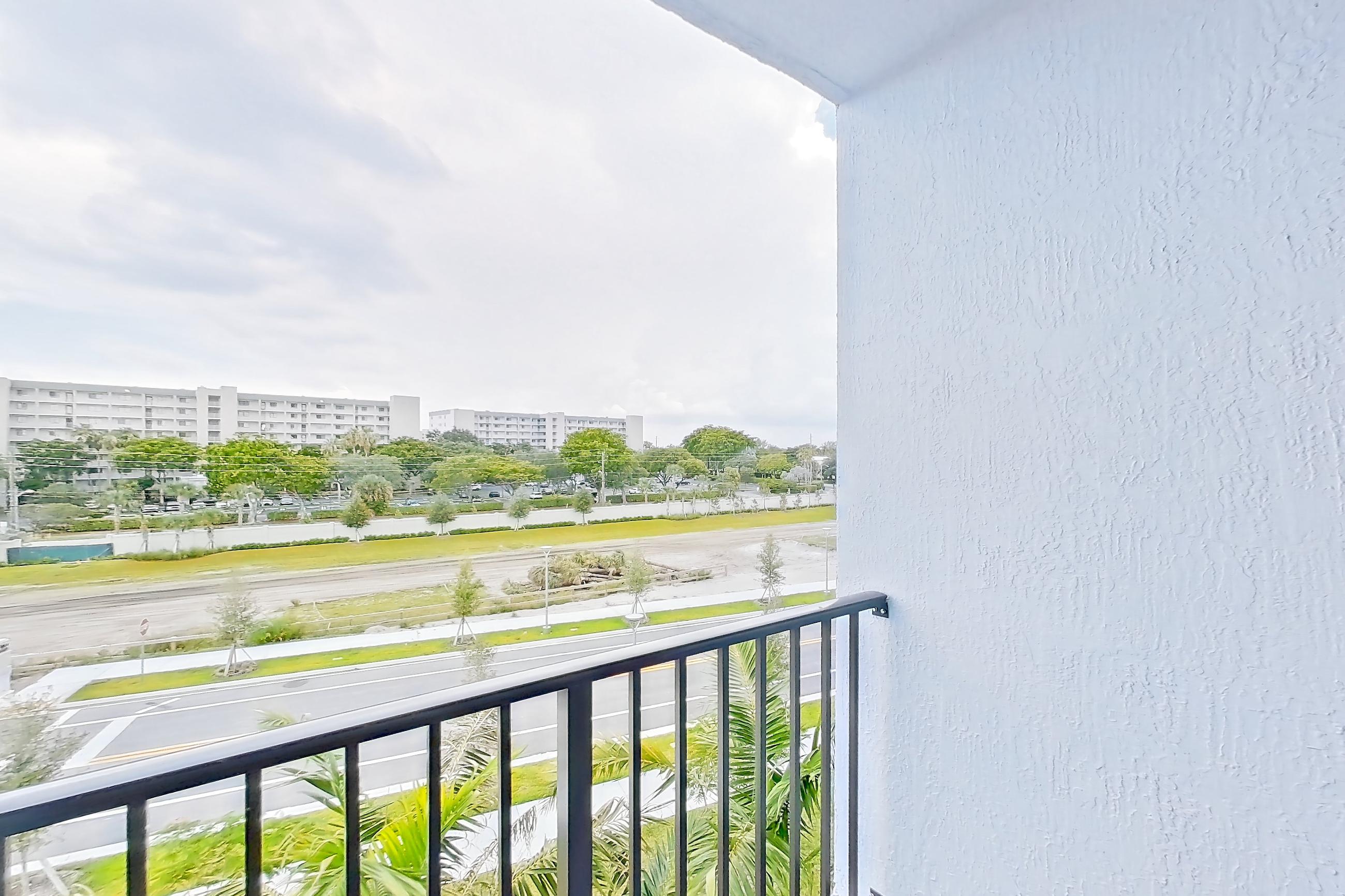 LIVING ROOM BALCONY