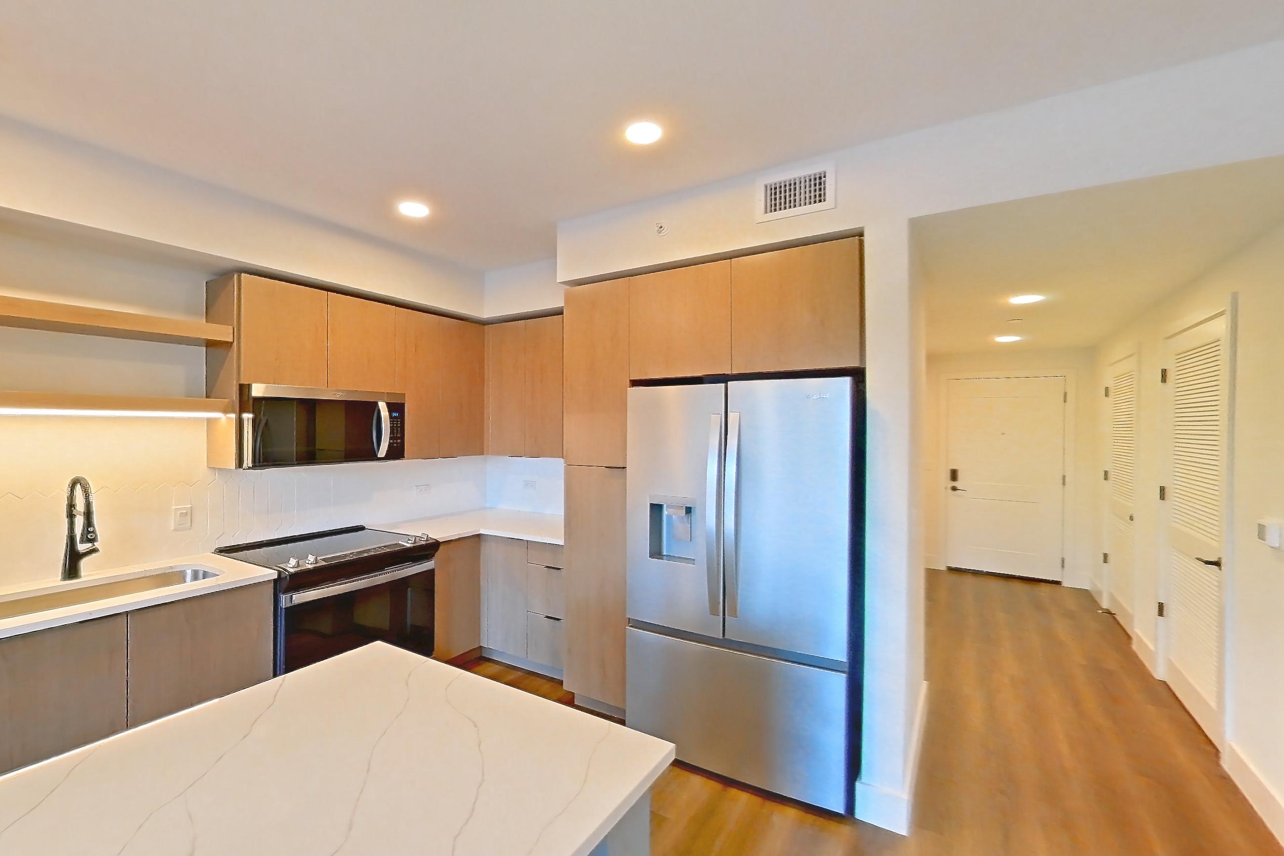 KITCHEN ISLAND
