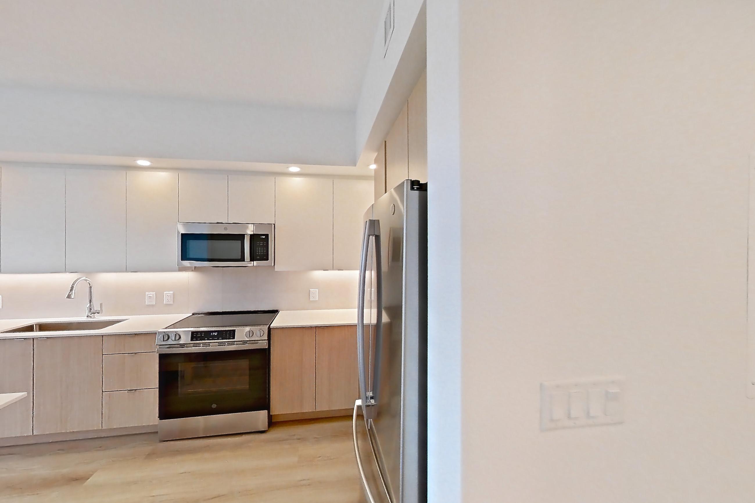 KITCHEN ENTRYWAY (representative of this floor plan)