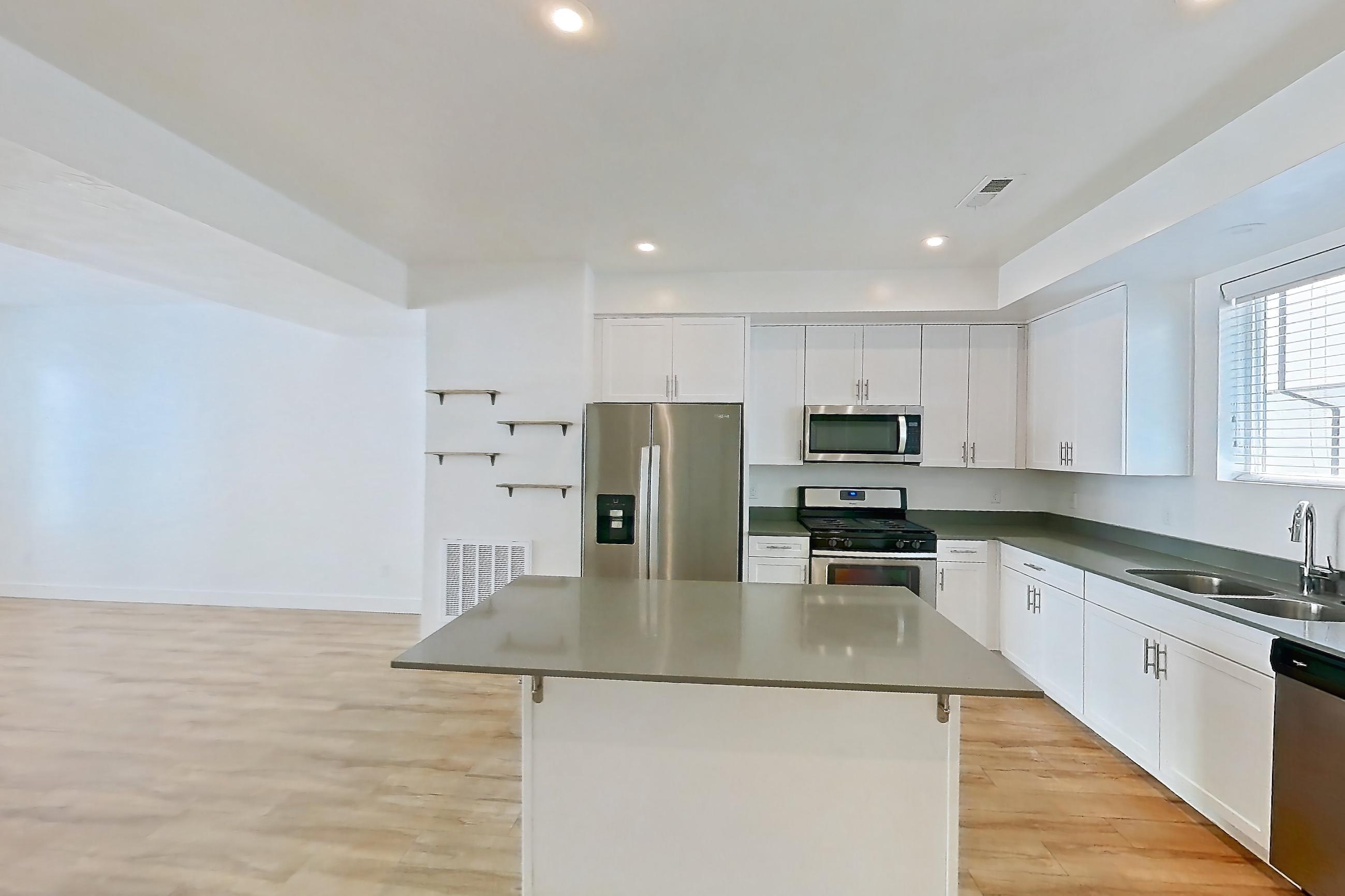 DINING ROOM (representative of this floor plan)