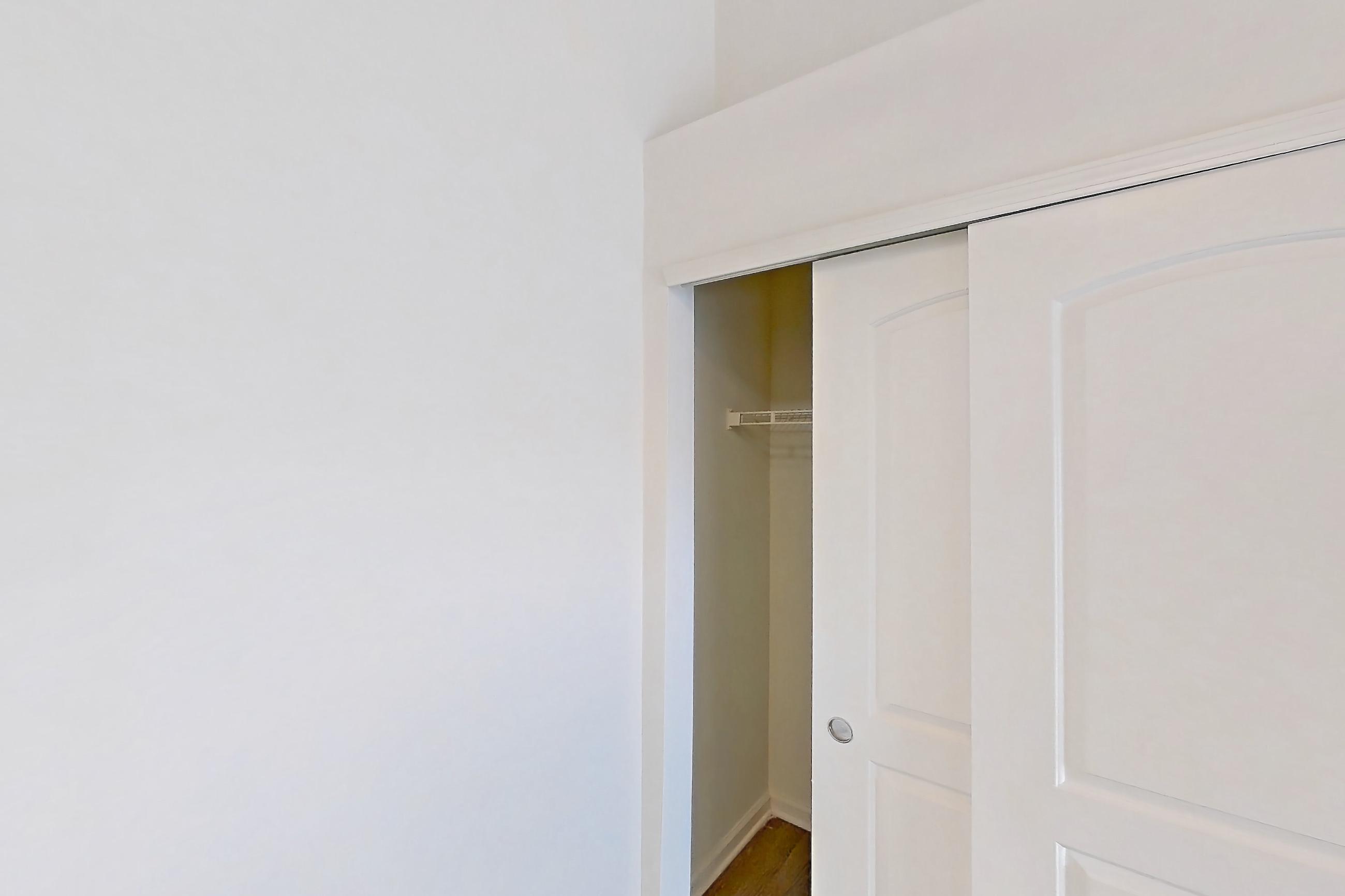 Dining room, Apartment 2209-L at The Landings