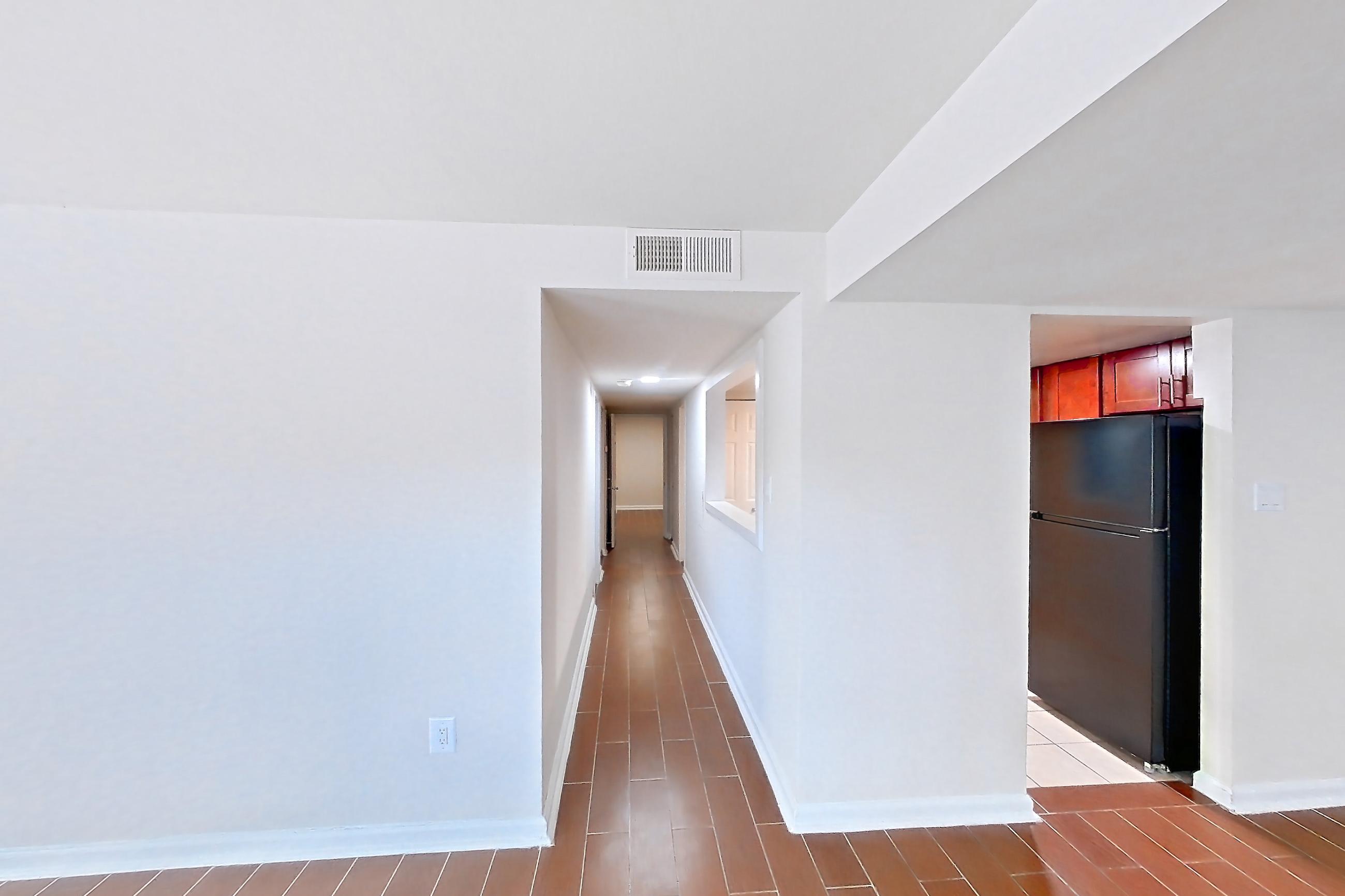 Dining room in a Red River floor plan apartment, representative of Apartment 9118EC11 at Franklin Park at Greenbelt Station
