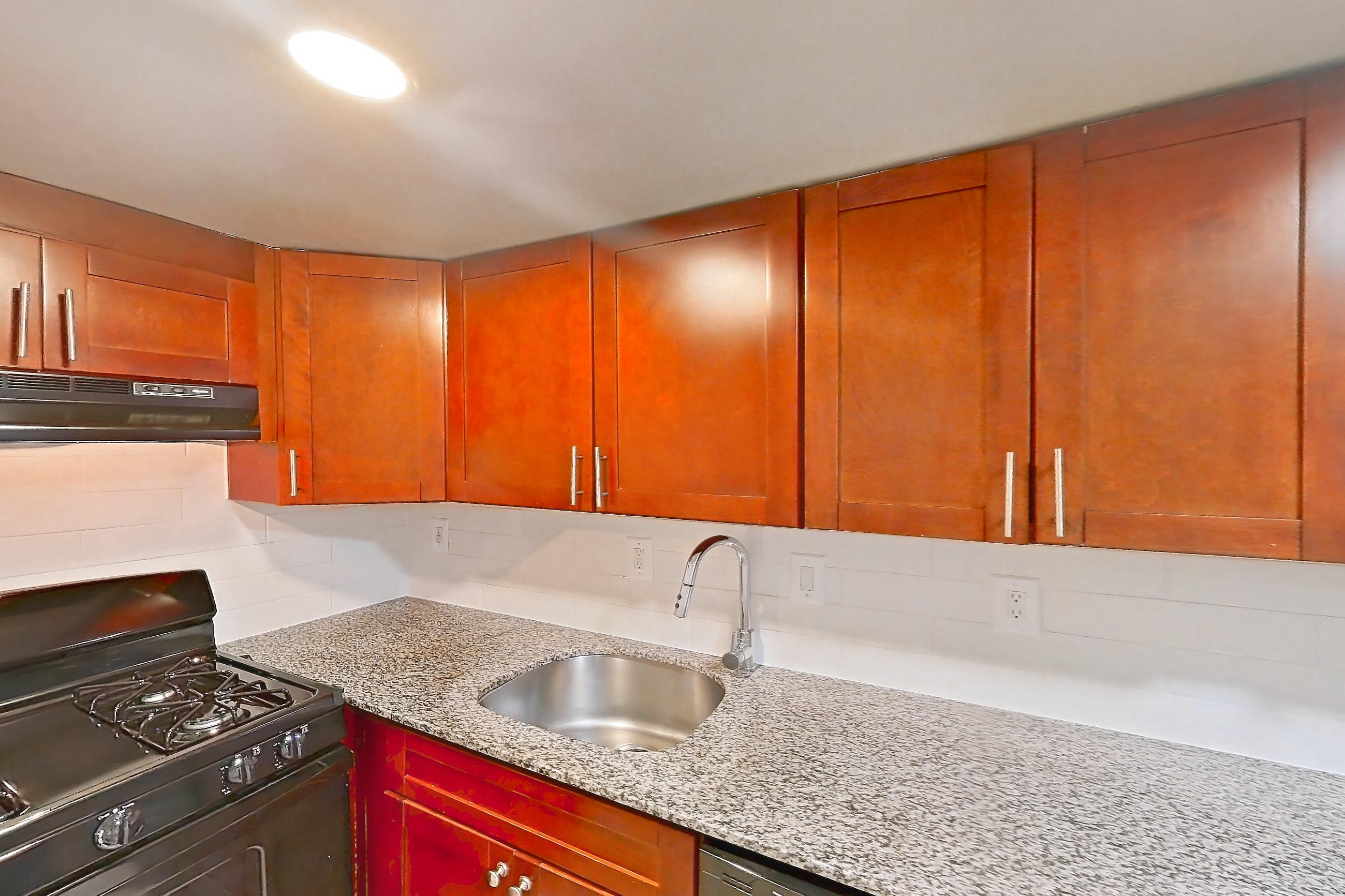 Kitchen in a Red River floor plan apartment, representative of Apartment 9118EC11 at Franklin Park at Greenbelt Station