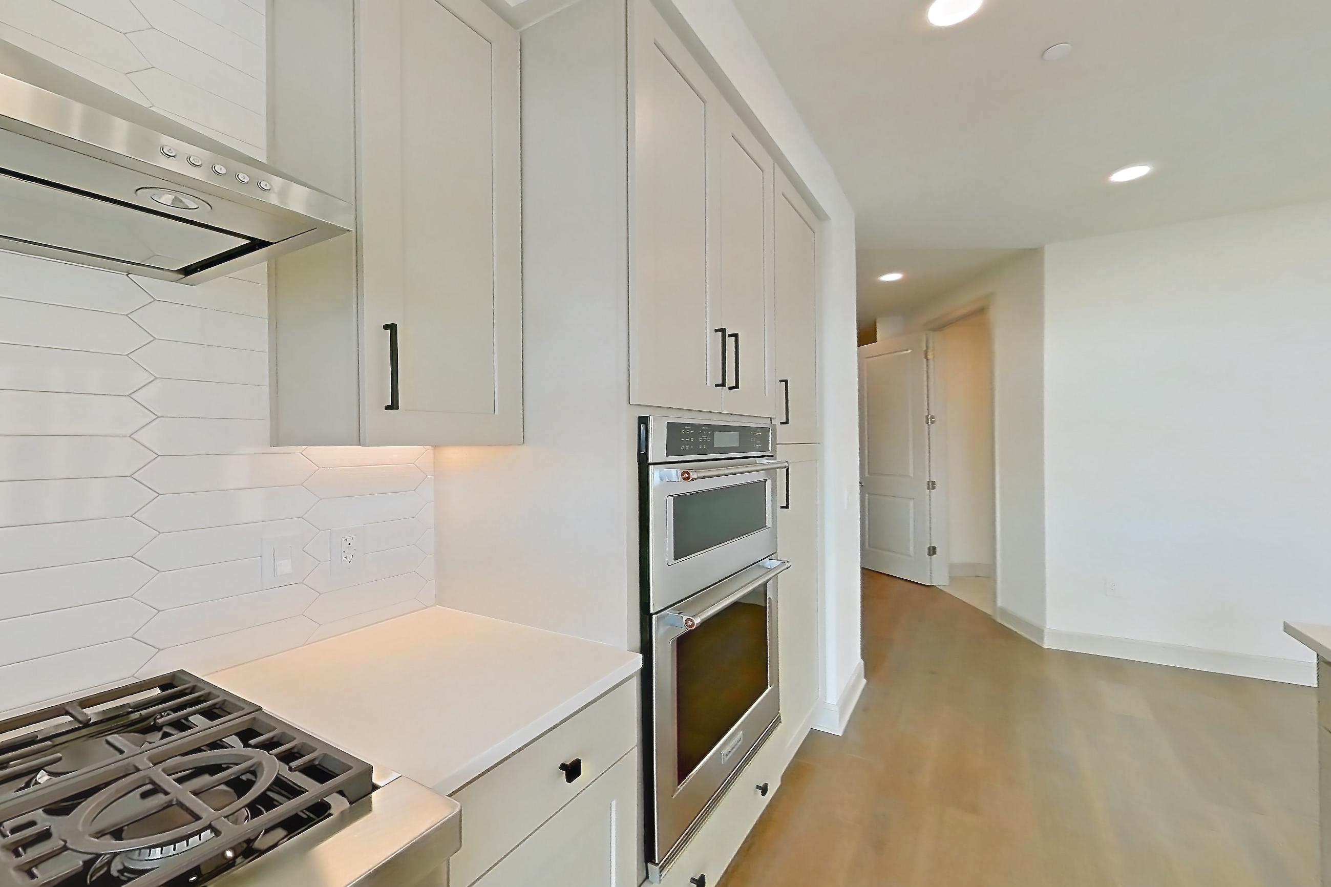 Kitchen, Apartment 1102 at 99 West Paces