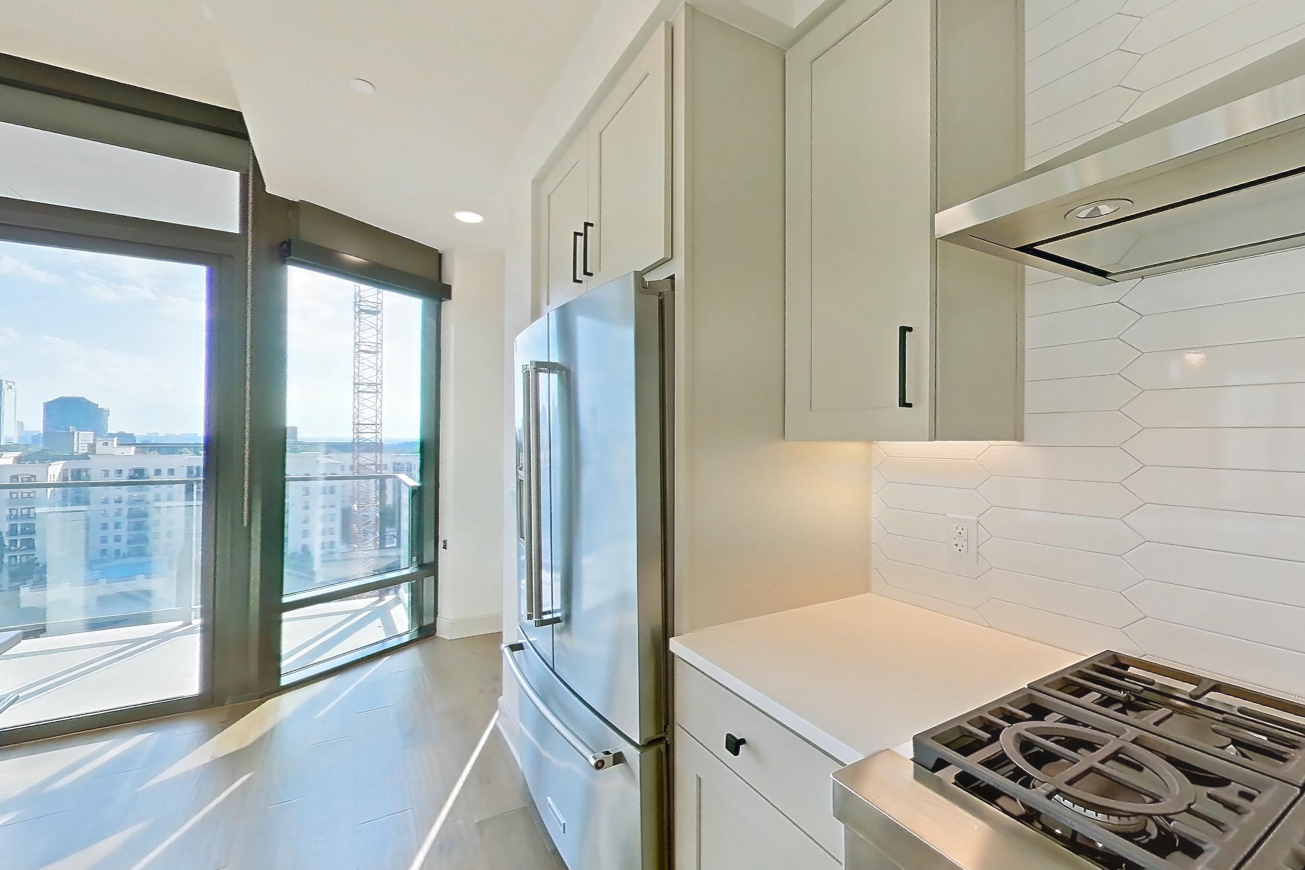 Kitchen, Apartment 1102 at 99 West Paces