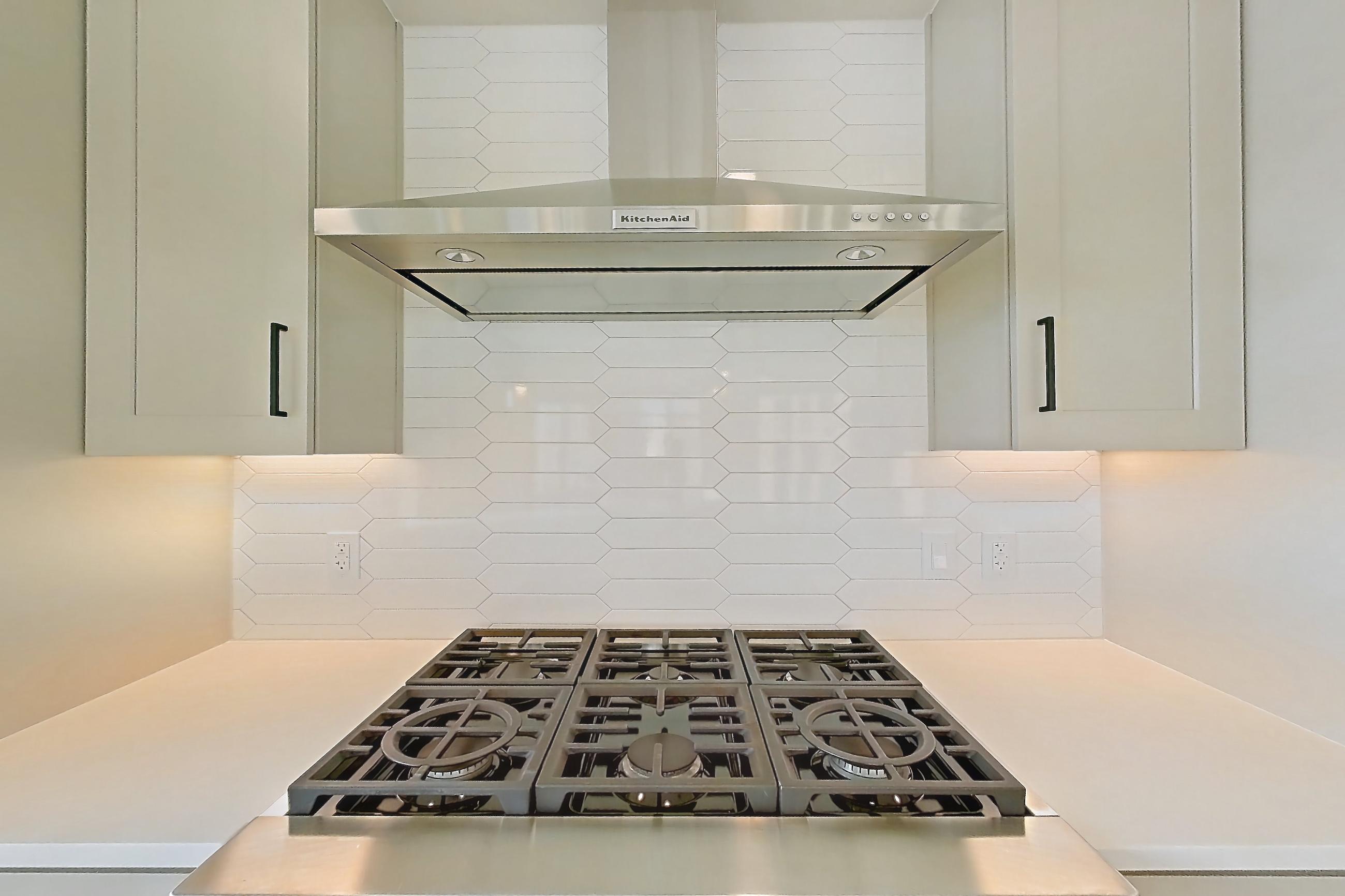 Kitchen, Apartment 1102 at 99 West Paces