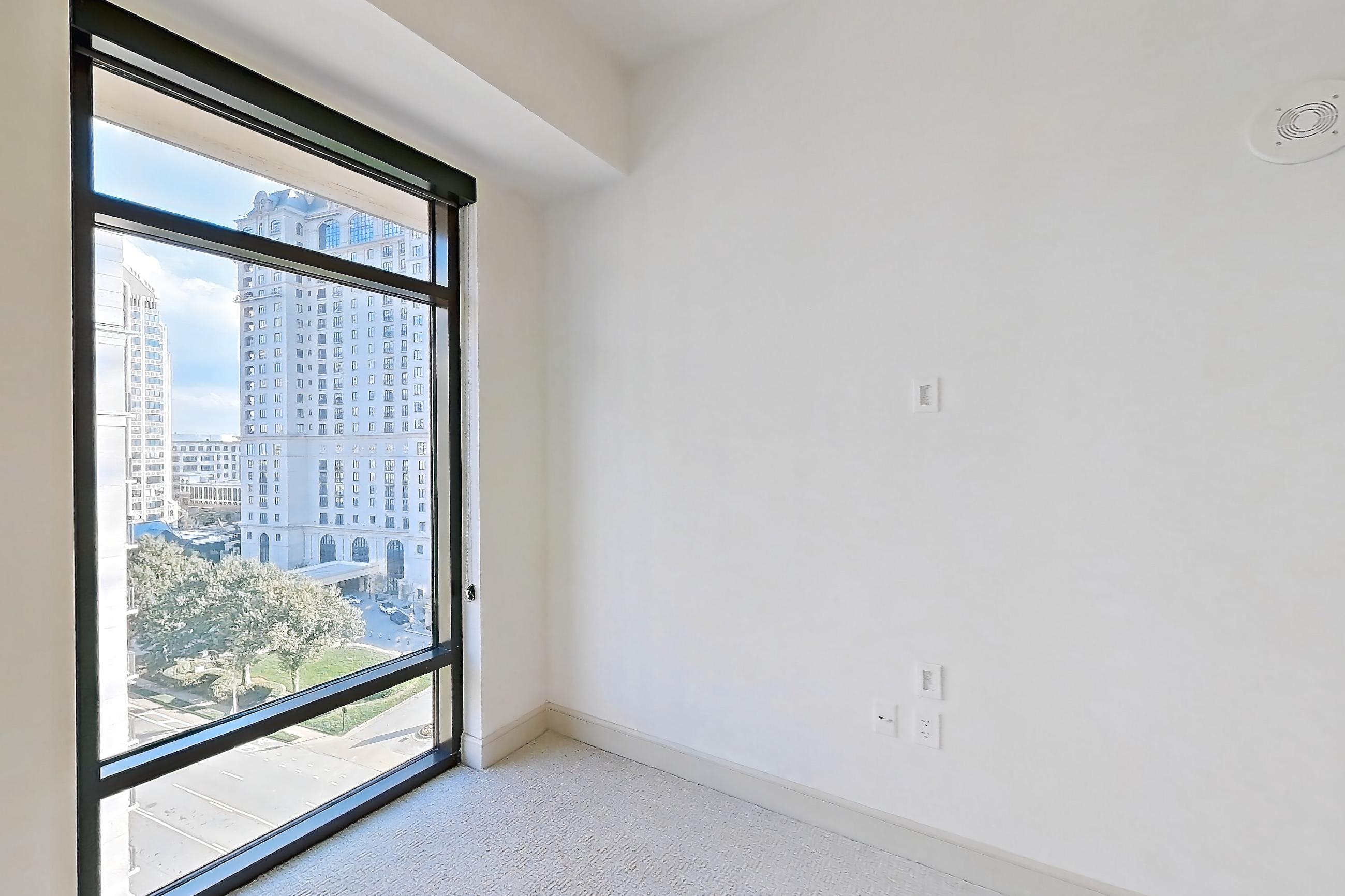 Living space, Apartment 1102 at 99 West Paces