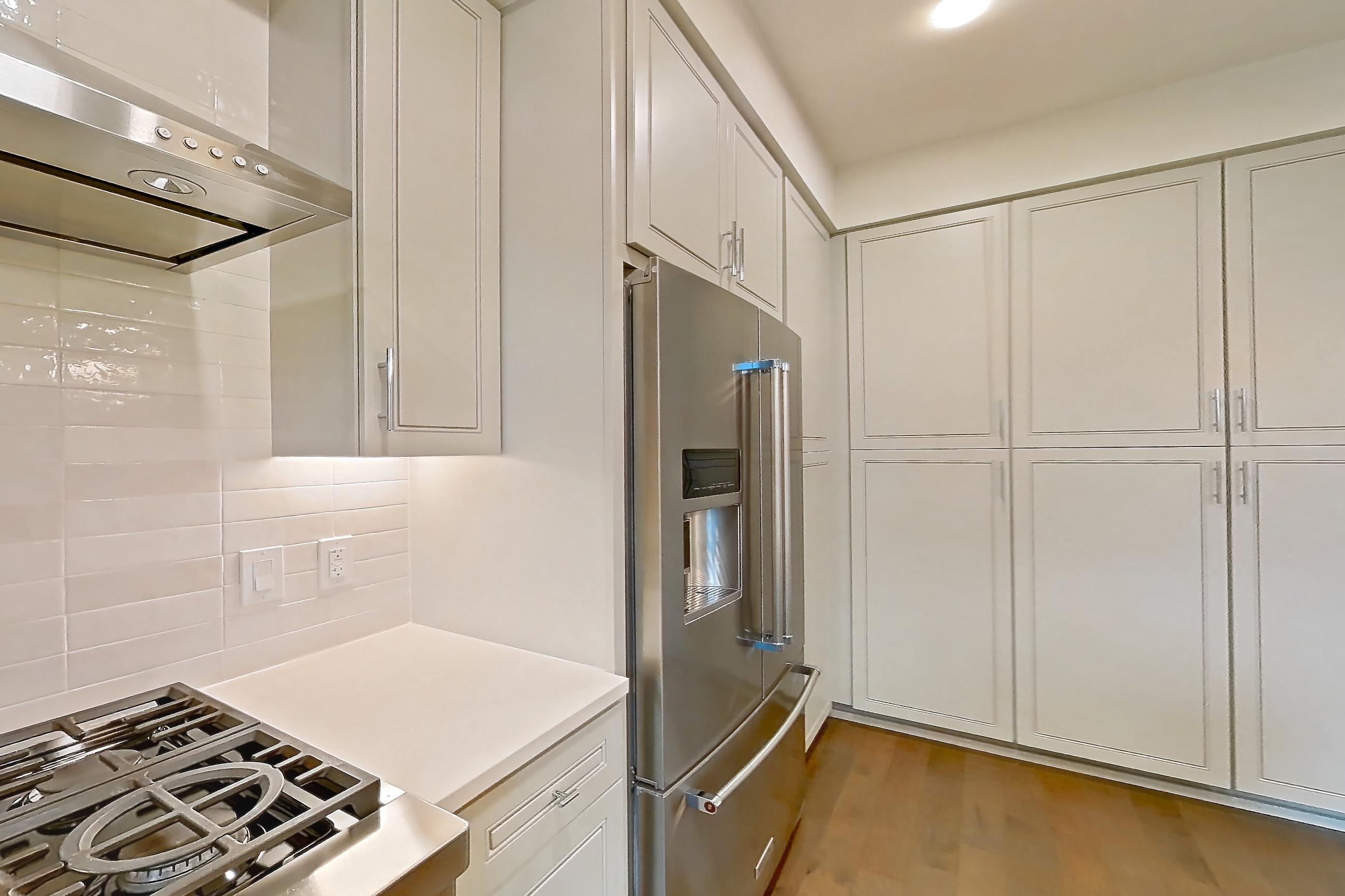 Kitchen in Apartment 525 at 99 West Paces, A12 floor plan