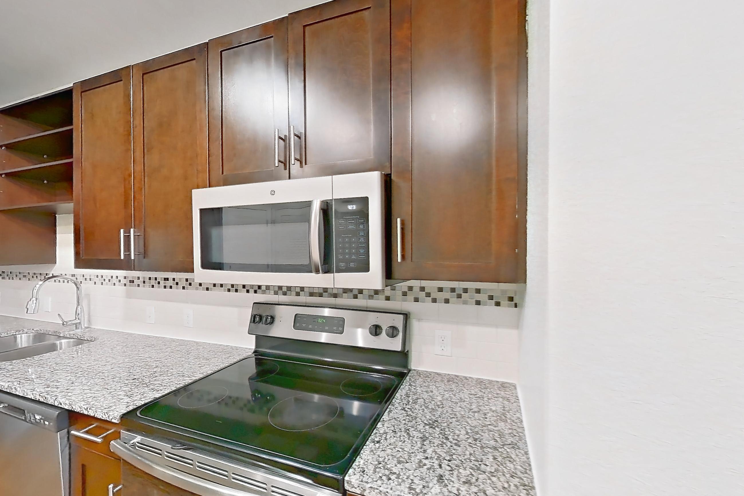 Kitchen, Apartment 1-113 at Lantower Asturia